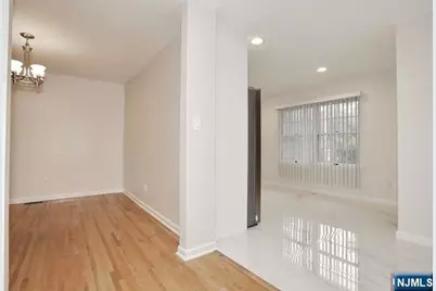 90 Elm Street, Allendale, NJ 07401 - Photo 4