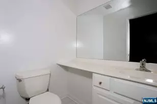 90 Elm St, Allendale, NJ 07401 - Photo 10