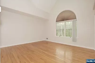 90 Elm Street, Allendale, NJ 07401 - Photo 14