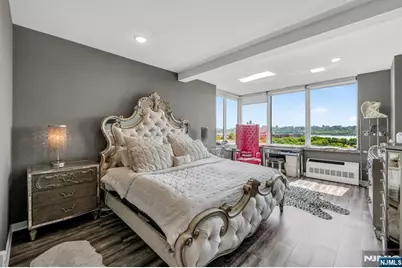 916 Hudson Park, Edgewater, NJ 07020 - Photo 16