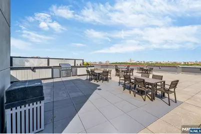 916 Hudson Park, Edgewater, NJ 07020 - Photo 36