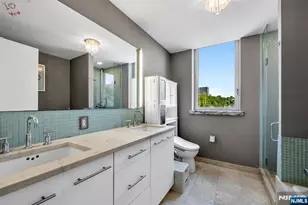 916 Hudson Park, Edgewater, NJ 07020 - Photo 20