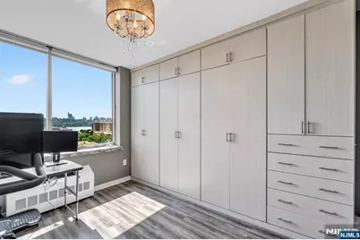 916 Hudson Park, Edgewater, NJ 07020 - Photo 24