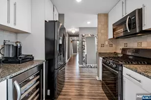 916 Hudson Park, Edgewater, NJ 07020 - Photo 14