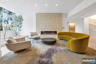 916 Hudson Park, Edgewater, NJ 07020 - Photo 32