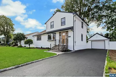 300 John Ochs Drive, Saddle Brook Township, NJ 07663 - Photo 4