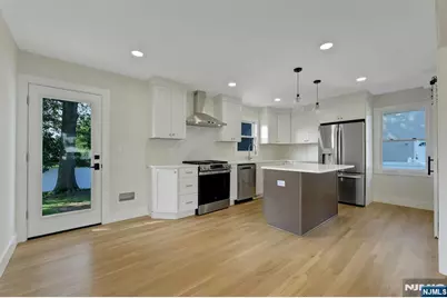 300 John Ochs Drive, Saddle Brook Township, NJ 07663 - Photo 12