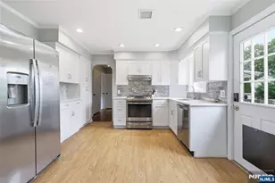 124 Rivervale Rd, Westwood, NJ 07675 - Photo 6