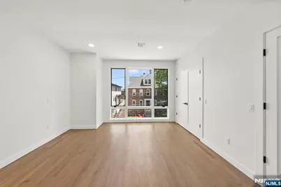 793 Inwood Terrace, Cliffside Park, NJ 07010 - Photo 10