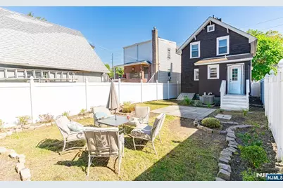205 Jefferson Street, Orange, NJ 07050 - Photo 24