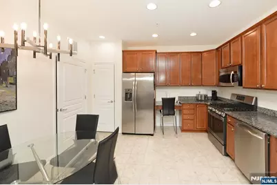 2107 Warrens Way 107 #107, Wanaque, NJ 07465 - Photo 6