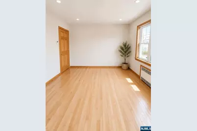 62 Stein Avenue, Wallington, NJ 07057 - Photo 4