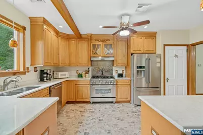 174 Mahwah Road, Mahwah, NJ 07430 - Photo 12