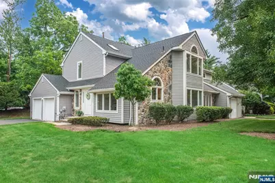 19 Matthew Road 19 #19, Wayne, NJ 07470 - Photo 2
