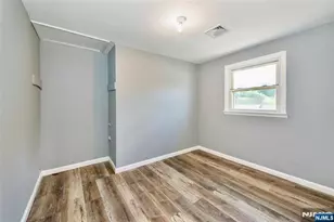 108 Woodrow Ave, Woodland Park, NJ 07424 - Photo 8
