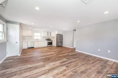 108 Woodrow Avenue, Woodland Park, NJ 07424 - Photo 4