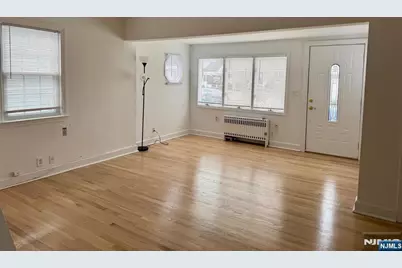 104 Palsa Avenue, Elmwood Park, NJ 07407 - Photo 4