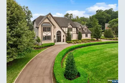 14 Sunflower Drive, Upper Saddle River, NJ 07458 - Photo 2