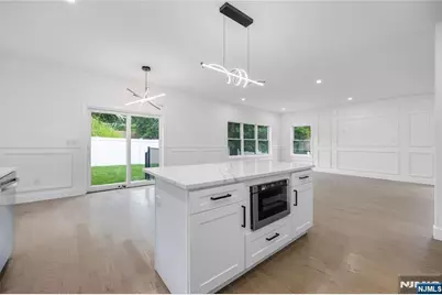 191 Washington Place, Teaneck Township, NJ 07666 - Photo 32