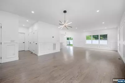 191 Washington Place, Teaneck Township, NJ 07666 - Photo 20