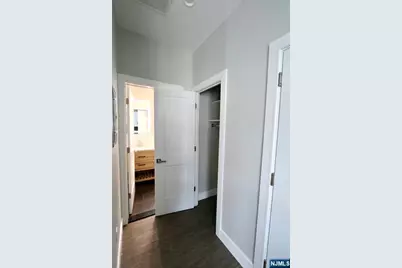 59 Locust Avenue 2R #2R, Wallington, NJ 07057 - Photo 16