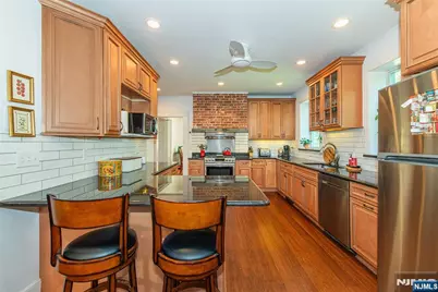 11 Mountain Avenue, Montclair, NJ 07042 - Photo 20