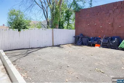 9 Emerson Place, Newark, NJ 07114 - Photo 24