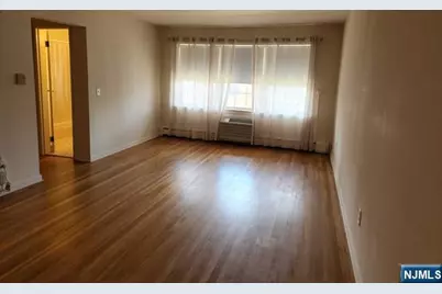 565 Grove Street A-5 #A-5, Clifton, NJ 07013 - Photo 4