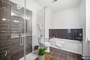 141 Roosevelt Dr, Wood Ridge, NJ 07075 - Photo 24