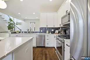 141 Roosevelt Dr, Wood Ridge, NJ 07075 - Photo 6