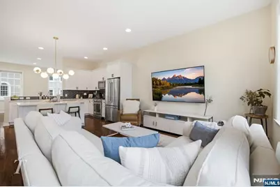 141 Roosevelt Drive, Wood Ridge, NJ 07075 - Photo 12