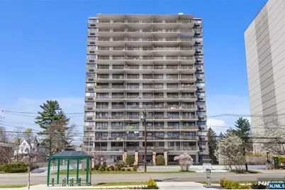 235 Prospect Avenue 2B #2B, Hackensack, NJ 07601 - Photo 1