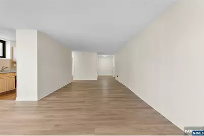 235 Prospect Avenue 2B #2B, Hackensack, NJ 07601 - Photo 12