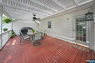 182 Roosevelt Pl, Maywood, NJ 07607 - Photo 20