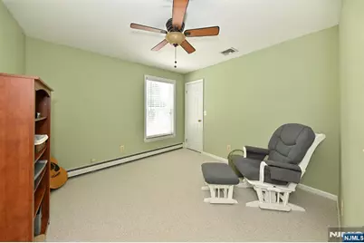 182 Roosevelt Place, Maywood, NJ 07607 - Photo 14
