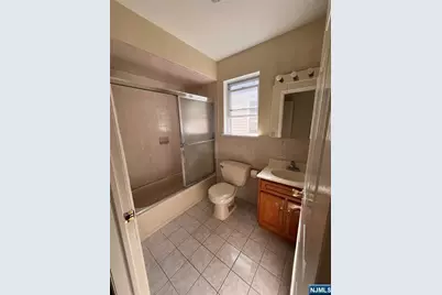 19 Halleck Street, Newark, NJ 07104 - Photo 2