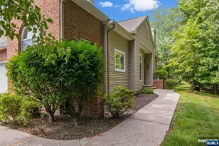 8 Clements Ct C0068, Roseland, NJ 07068 - Photo 4