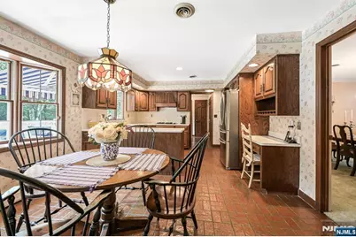7 Arthur Court, Demarest, NJ 07627 - Photo 10