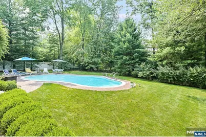 7 Arthur Court, Demarest, NJ 07627 - Photo 32