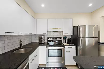 6409 Granton Avenue 1B #1B, North Bergen, NJ 07047 - Photo 10