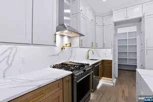 49 N Glenwood Dr, Bergenfield, NJ 07621 - Photo 16