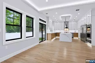 49 N Glenwood Dr, Bergenfield, NJ 07621 - Photo 12