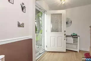 137 Manhattan Ave, Waldwick, NJ 07463 - Photo 4