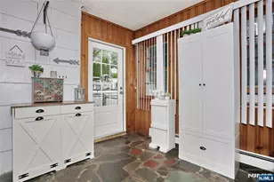 137 Manhattan Ave, Waldwick, NJ 07463 - Photo 18
