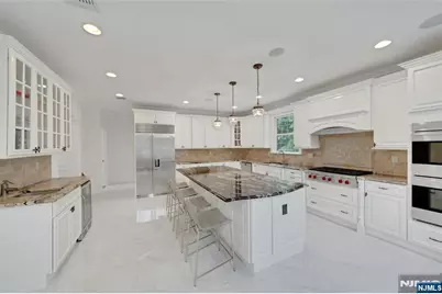 38 Glenwood Avenue, Demarest, NJ 07627 - Photo 4