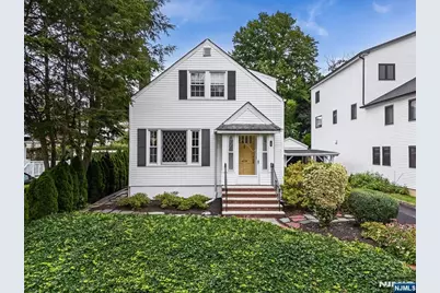 189 Mineral Spring, Passaic, NJ 07055 - Photo 2
