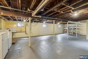 189 Mineral Spring, Passaic, NJ 07055 - Photo 26