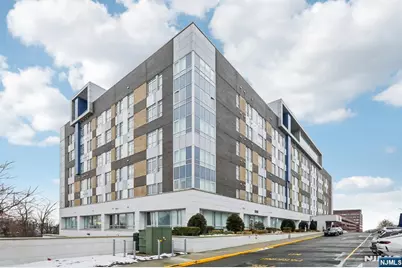1 Executive 404 #404, Fort Lee, NJ 07024 - Photo 2