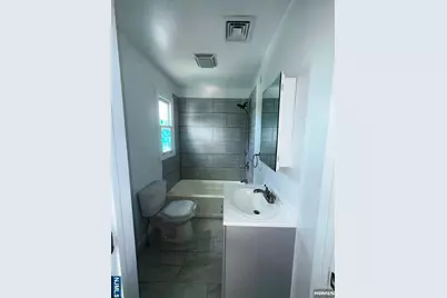 562 Summer Street, Paterson, NJ 07501 - Photo 20