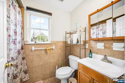 64 Brunswick Street, Newark, NJ 07114 - Photo 18